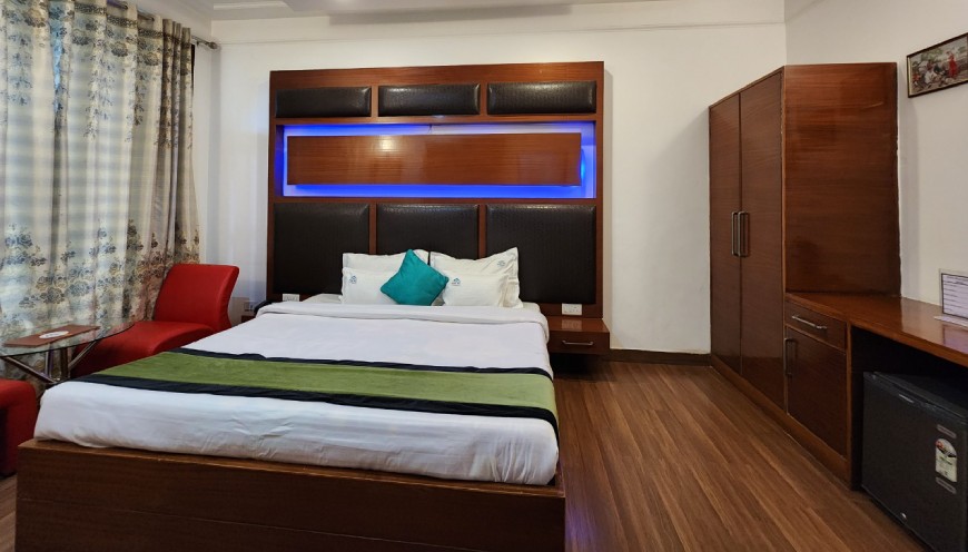 instead of deluxe room in kasauli