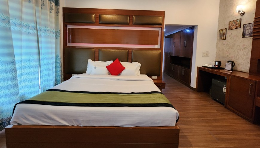 Valley view rooms in Kasauli